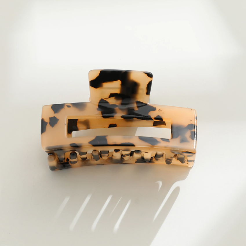 Luna Medium Rectangular Claw Clip