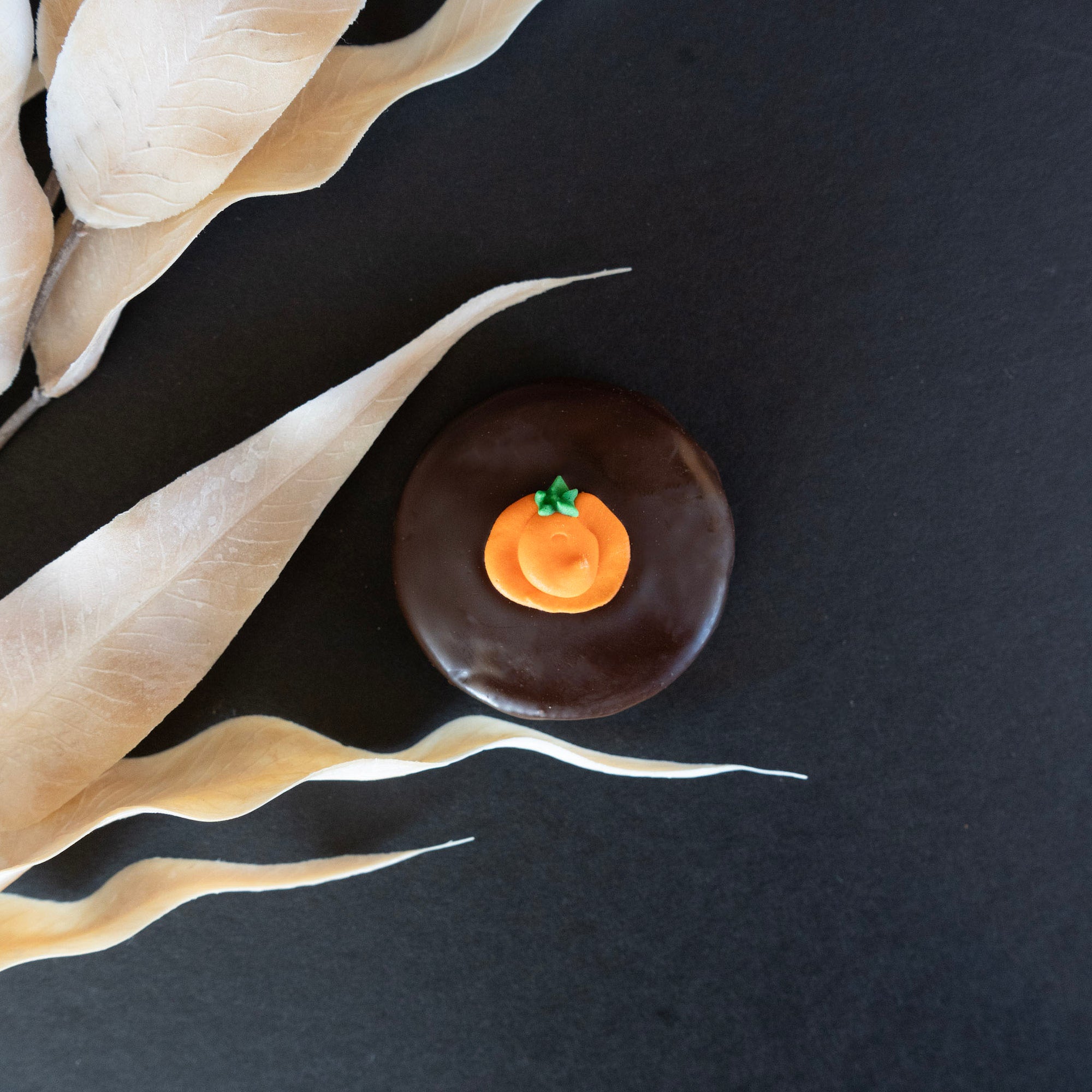 Single Pumpkin Chocolate Oreo