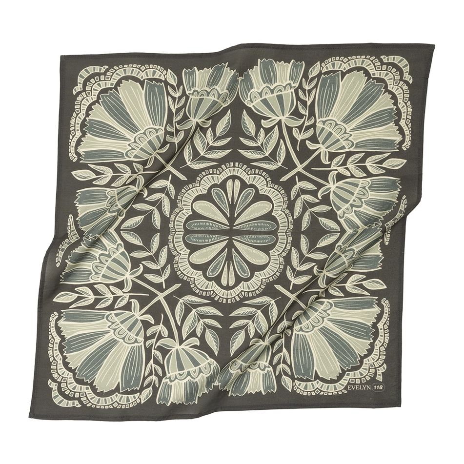 No. 118 Evelyn Bandana