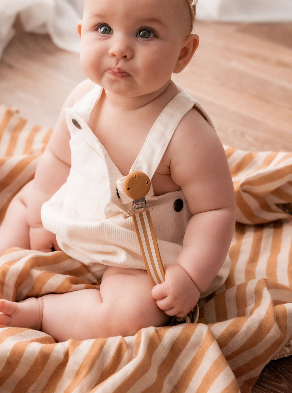 Carnival Pacifier Clip - Golden