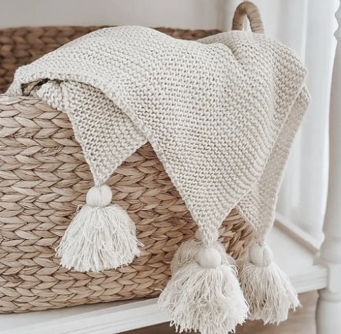 Knit Throw Blanket with Tassels