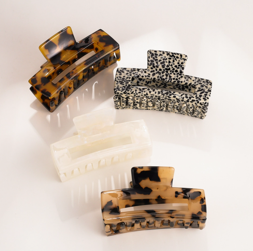 Luna Medium Rectangular Claw Clip