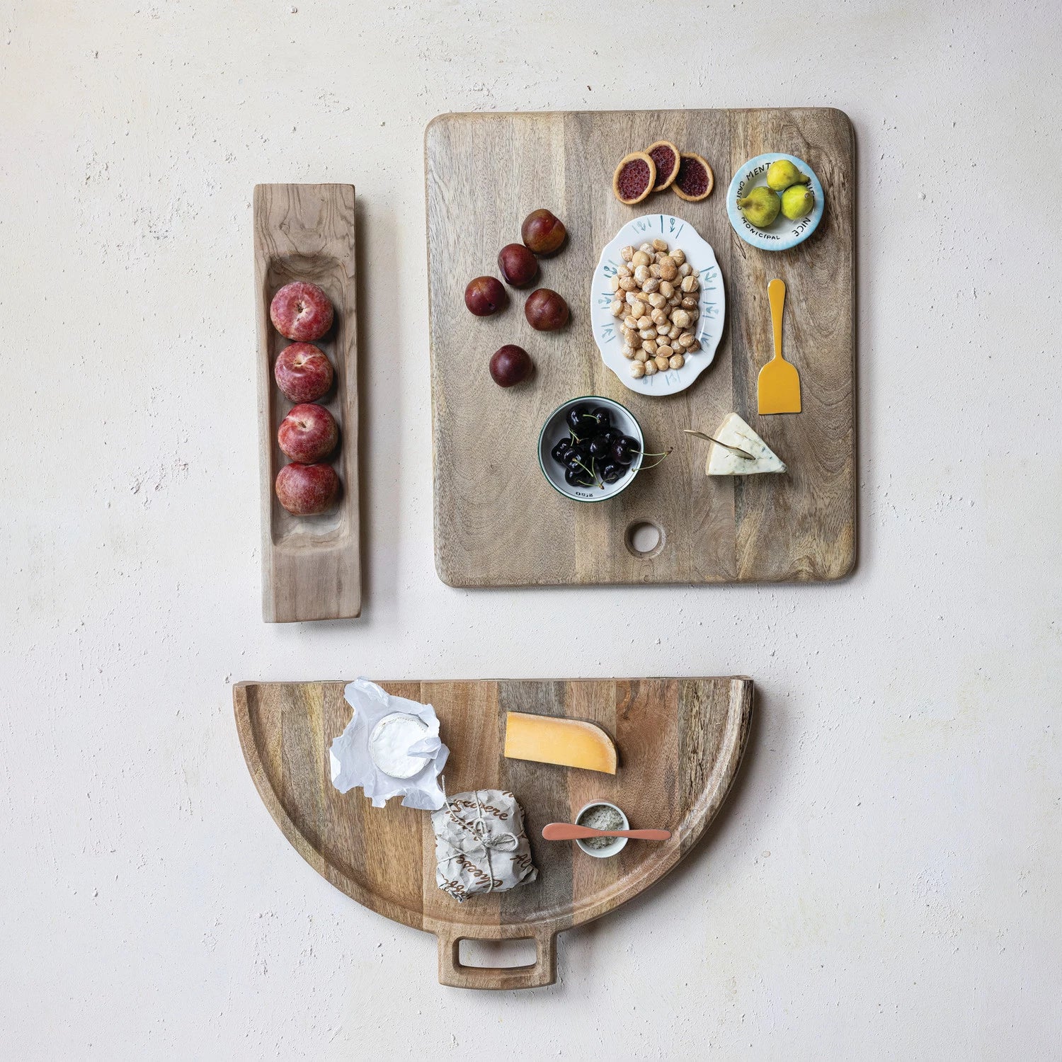 21"x19" Mango Wood Serving Board