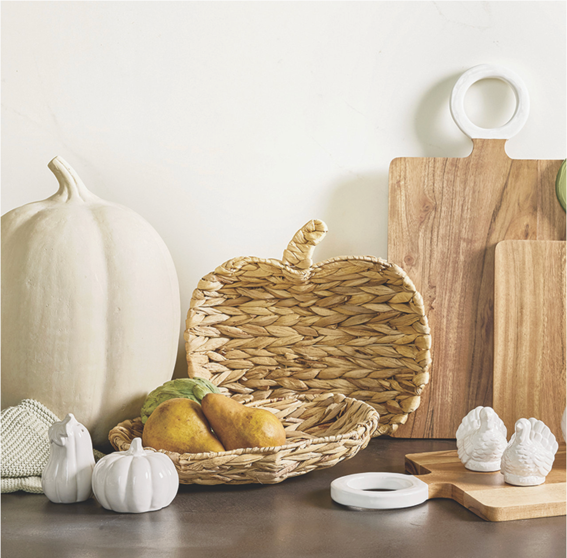Hyacinth Pumpkin Tray 12" x 11" x 2"