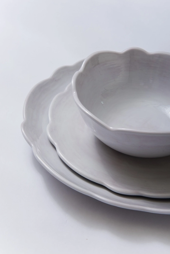 Scalloped Dinner Plate