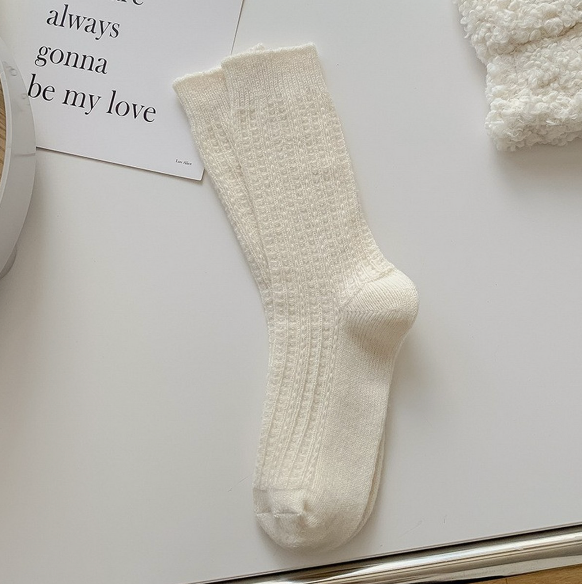 White Simple and Versatile Mid Calf Socks
