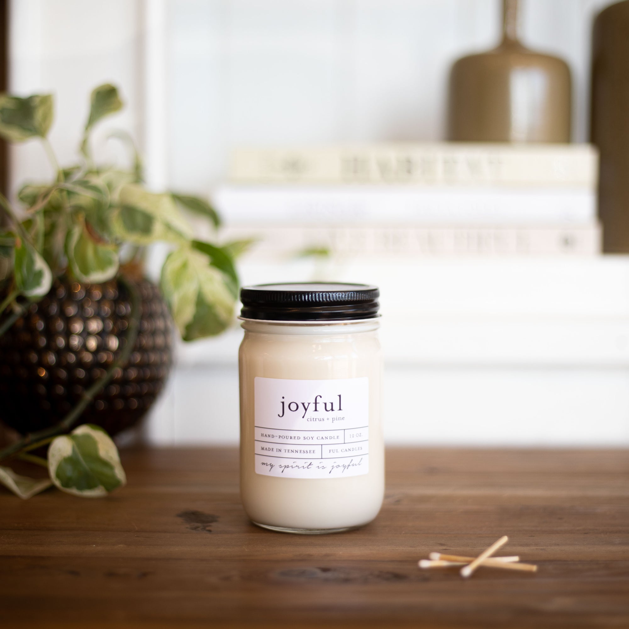 Joyful Candle 12 oz Ful Candle