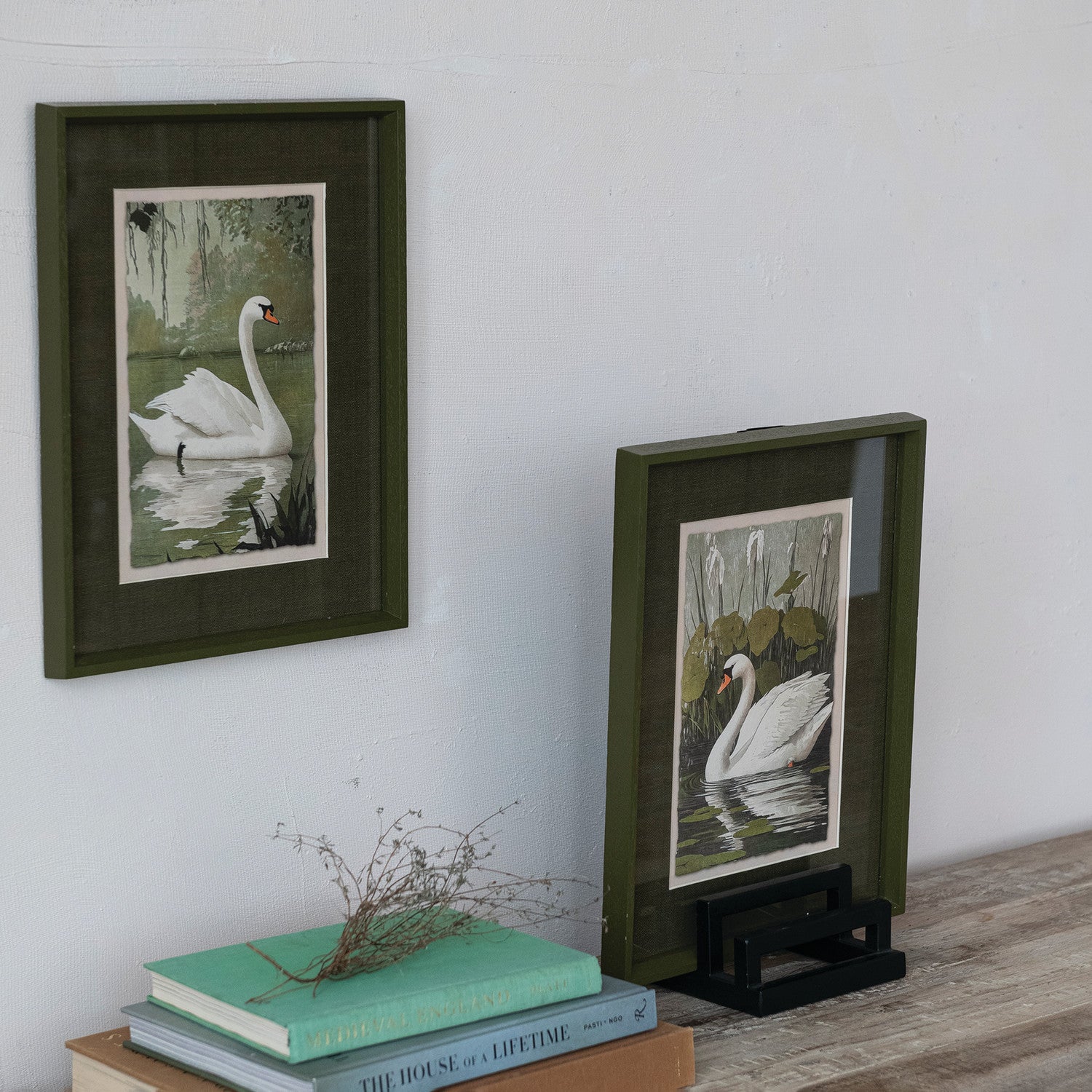 Swan Wood Framed Glass Wall Decor