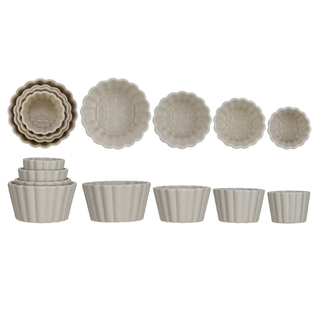 Embossed Stoneware Fluted Bowls