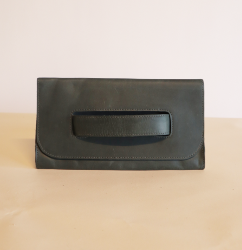 Mare Handle Clutch