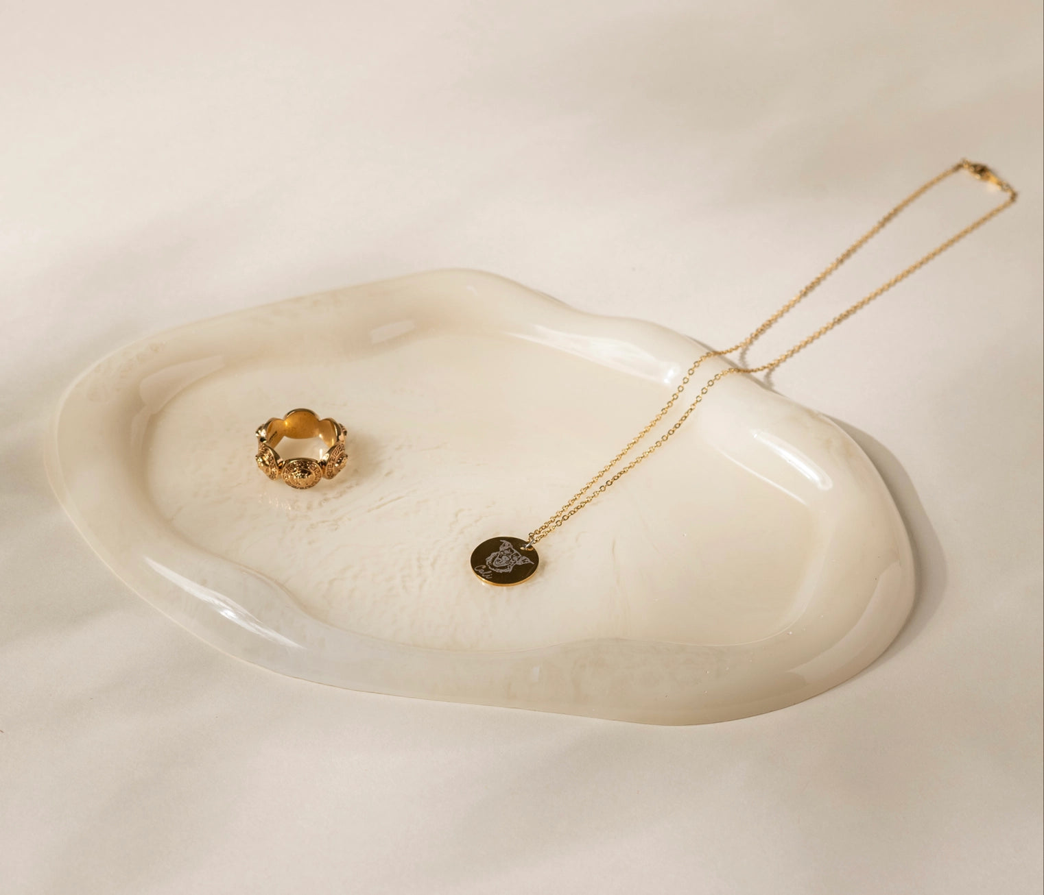 Wavy Jewelry Dish - Beige