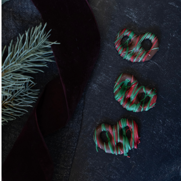 Milk Chocolate Holly Jolly Pretzels