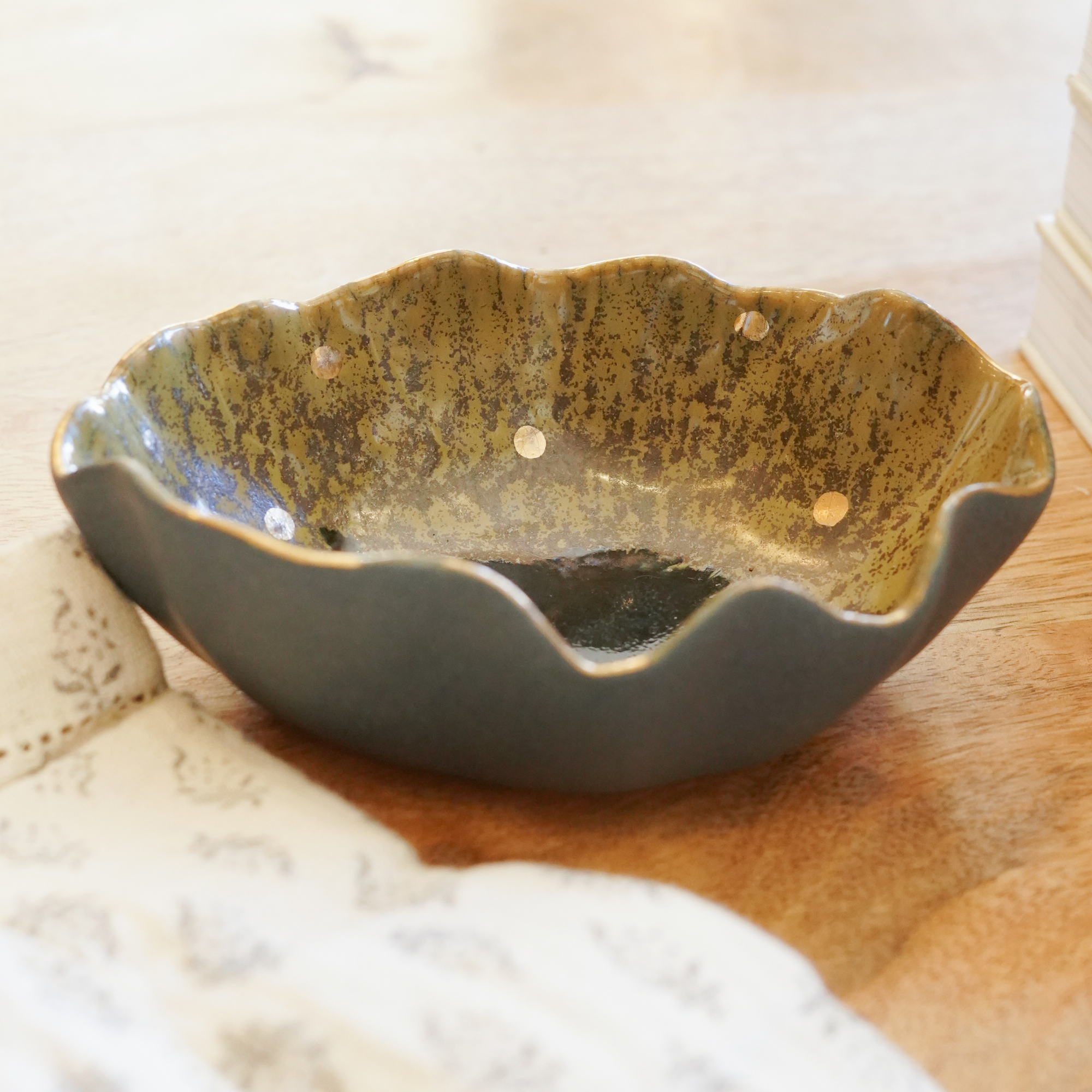 Fluted Bowl w/Gold Dots & Edge